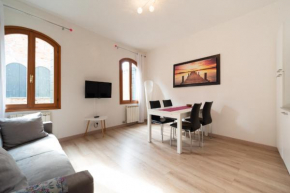 Отель Serenissima Apartments  Венеция